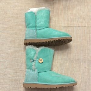 UGG Bailey button boot